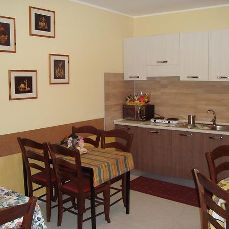 B&B Casa Ferrara Monopoli Εξωτερικό φωτογραφία